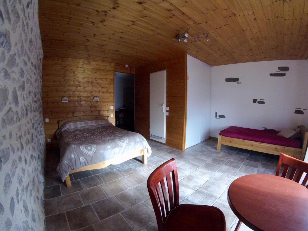 Hotel Restaurant Le Chamois 昂塞勒 外观 照片