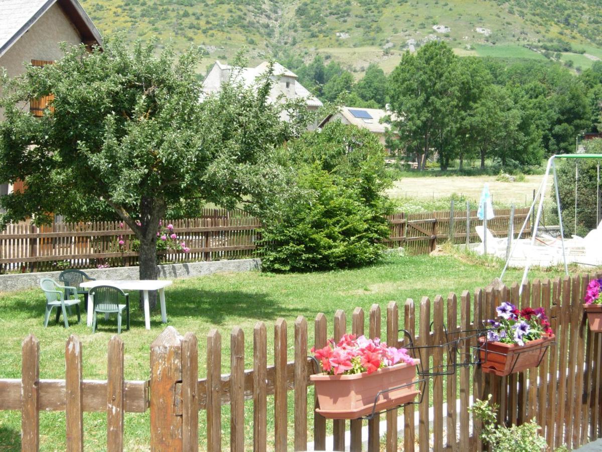 Hotel Restaurant Le Chamois 昂塞勒 外观 照片